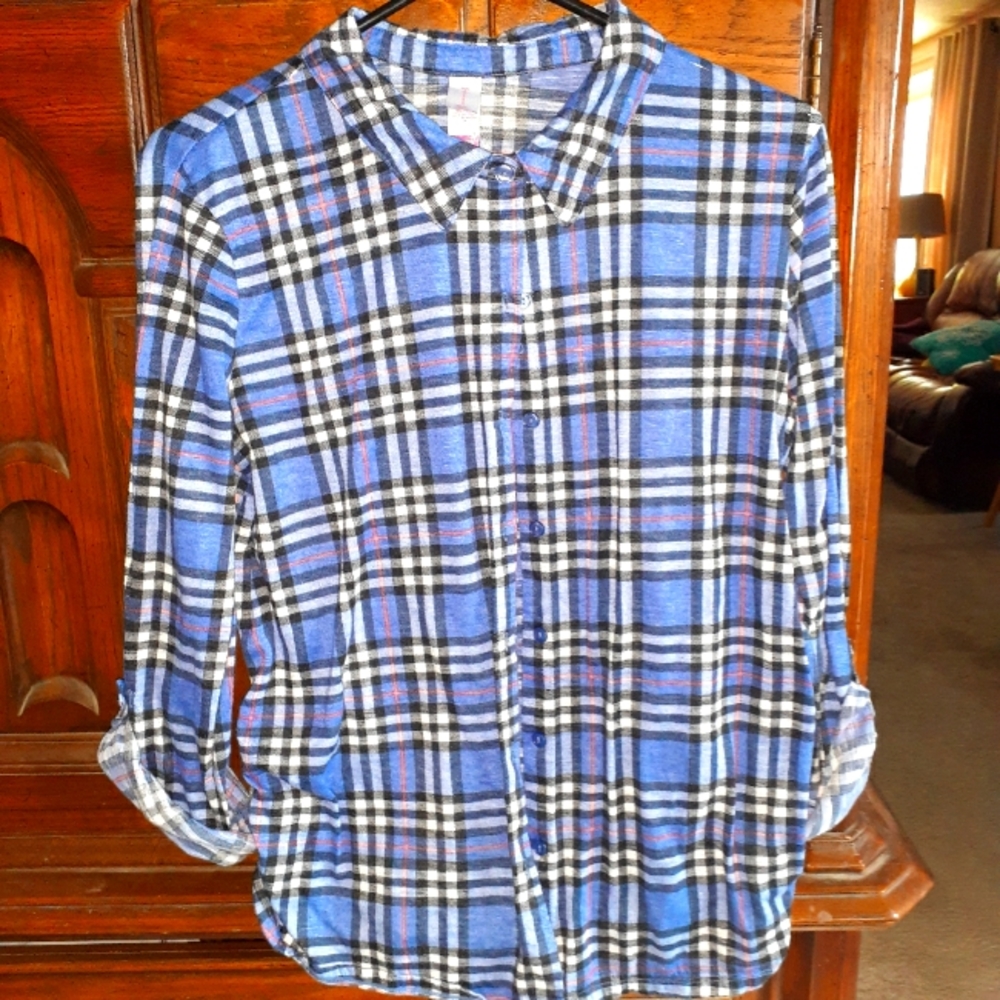 No Boundries plaid flannel shirt